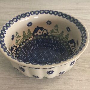 - Beautiful polish pottery soup/ cereal/ dip/ salad bowl